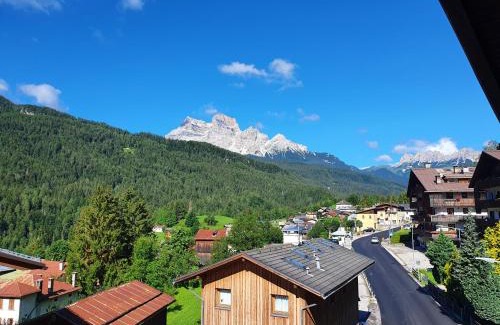Vodo Cadore Apartamento | Accogliente attico vista Dolomiti