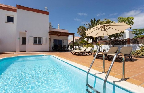Santa Cruz de la Palma Villa | Alojamiento con vistas hermosas al mar y al desierto Piscina BBQ WIFI