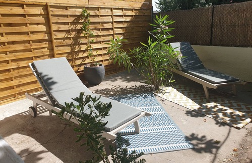 St.-Remy-de-Provence Apartamento | Accommodation with spa and garden in the heart of Saint Rémy de provence