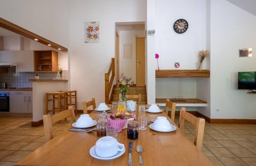 Saint-Rome-de-Dolan Casa | Accommodation 4/6 people - Village de gites des Vignes