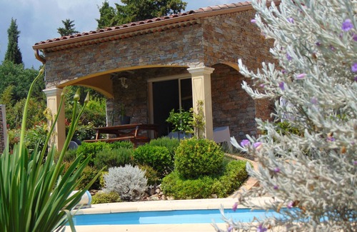 Bagnols-en-Foret Condominio | Accommodation in a magnificent villa in the Var