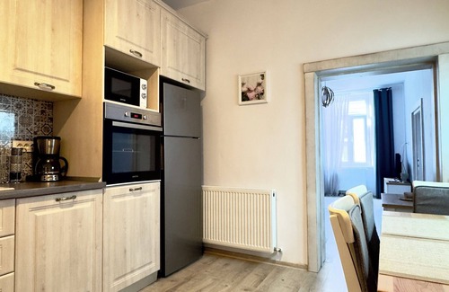 Brasov City Centre Apartamento | Accommodation in the heart of Brașov Old Town Center - pet Friendly!