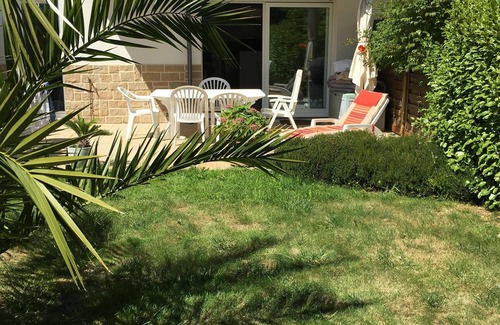Benodet Apartamento | Alojamiento con jardín y garaje, a 100 metros de la playa y del Talaso.