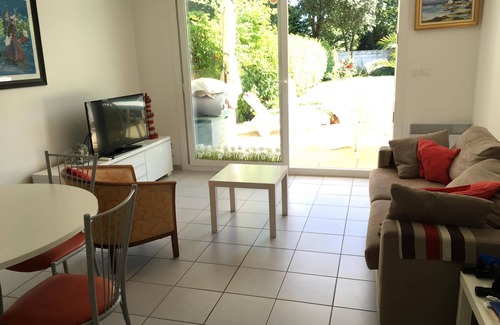 Benodet Apartamento | Alojamiento con jardín y garaje, a 100 metros de la playa y del Talaso.
