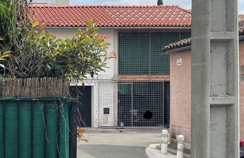 Fontaine-Bayonne-Cartoucherie Apartamento | Accommodation with terrace