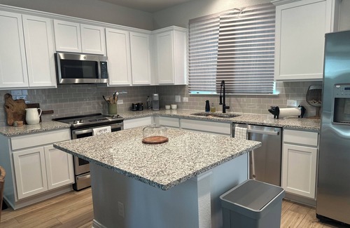 New Braunfels Casa | Ace in the Haus – A George Strait-Themed Getaway in New Braunfels, TX
