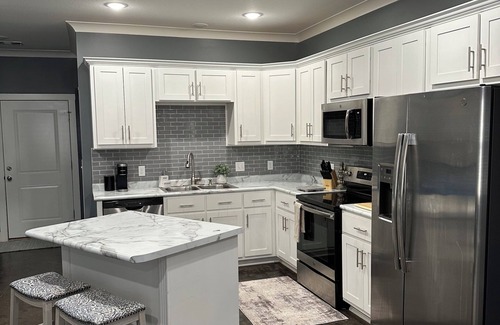 Rivervale Apartamento | Ace’s Hideaway Modern 2bed/2bath with great location Steel/Duck/Farm community