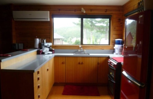 Hanmer Springs Casa | Acheron Chalet - Family and Pet Friendly