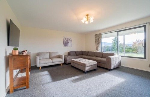 Te Anau Casa | Acheron Homestead - Te Anau Holiday Home