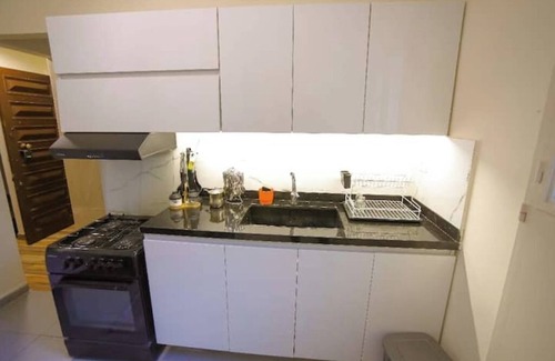 Beirut Apartamento | Achrafieh 3BR Apt/5 min to Museum/BBQ+Garden+Hotub