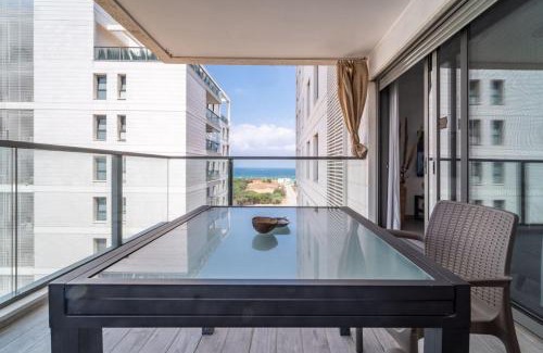 Nahariya Apartamento | Achziv Beach Haven 3BR Apartment by Sea N' Rent