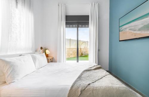 Nahariya Apartamento | Achziv Bright Garden Stay by Sea N' Rent