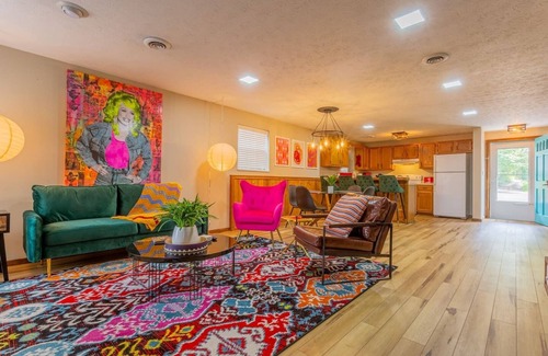 Caton Casa | ACID WASH @ DOLLYS DRIVE * Wifi Grill Woods Mtns
