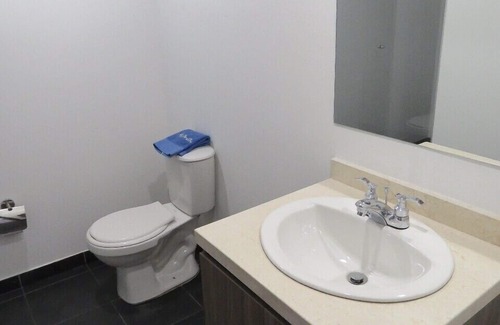 Barrios Unidos Apartamento | Acogedor Apartaestudio Cómodo/Moderno