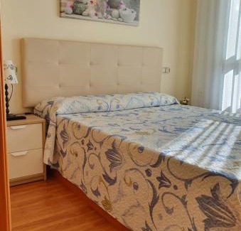 La Corredoria y Ventanielles Apartamento | Acogedor Apartamento en Oviedo Frente al HUCA