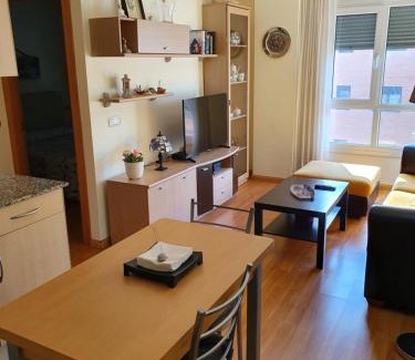 La Corredoria y Ventanielles Apartamento | Acogedor Apartamento en Oviedo Frente al HUCA