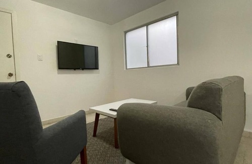 Naucalpan Apartamento | Acogedor Departamento En Satelite-echegaray Con Estacionamiento y Wifi