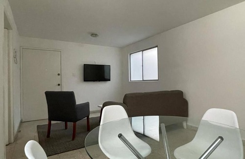 Naucalpan Apartamento | Acogedor Departamento En Satelite-echegaray Con Estacionamiento y Wifi