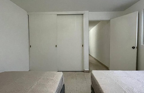 Naucalpan Apartamento | Acogedor Departamento En Satelite-echegaray Con Estacionamiento y Wifi