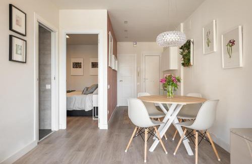 El Port Apartamento | Acogedor Apartamento Centro , Cerca de Plaza España y Barcelona