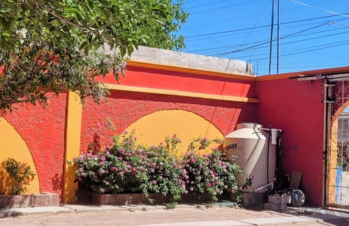 Juarez Municipality Casa | Acogedora casa de 2, recámaras con WiFi, aire y estacionamiento en Cd. Juárez