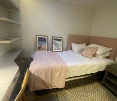 Vitacura Casa | Acogedora habitación junto a nuestra familia en exclusivo sector de Santiago