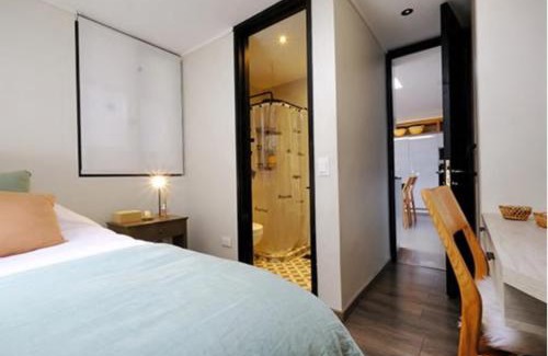 Vitacura Casa | Acogedora habitación junto a nuestra familia en exclusivo sector de Santiago