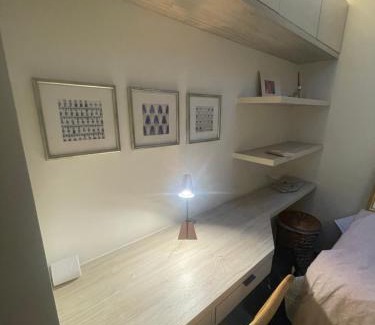 Vitacura Casa | Acogedora habitación junto a nuestra familia en exclusivo sector de Santiago