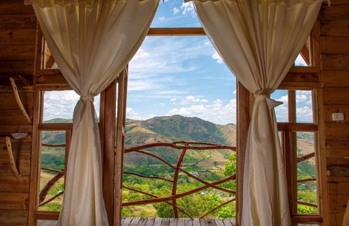 Huila Department Cabina | Acogedoras cabañas, jacuzzi, piscina, baño privado y balcón con gran vista