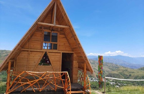 Huila Department Cabina | Acogedoras cabañas, jacuzzi, piscina, baño privado y balcón con gran vista