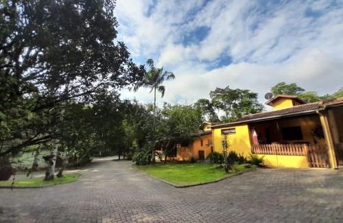 Boicucanga Beach Casa | Aconchego 3 dorms, piscina, churrasq em Condomínio Fechado