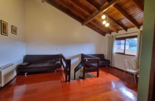 Floresta Apartamento | Aconchego e praticidade esperam por você em Gramado!