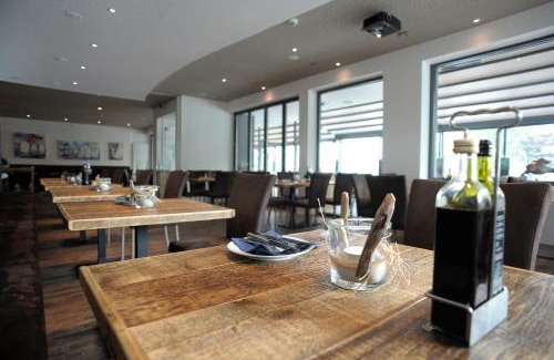 Strande Hotel | ACQUA Strande Yachthotel & Restaurant