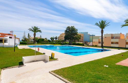 Alporchinhos Apartamento | Acqua Vista Family Apartment - 200M from BEACH