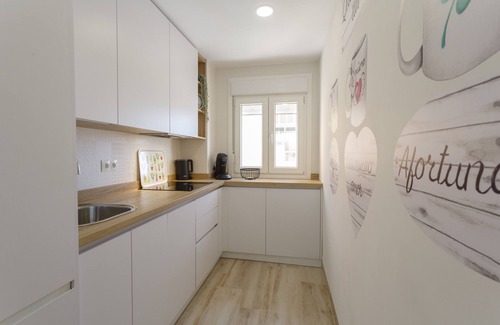 Cadiz Apartamento | ACQUARELA Family Home free parking by Cadiz4Rentals