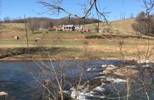 Lexington Casa | Acres on River - Bball, Pool Table, Fire Ring