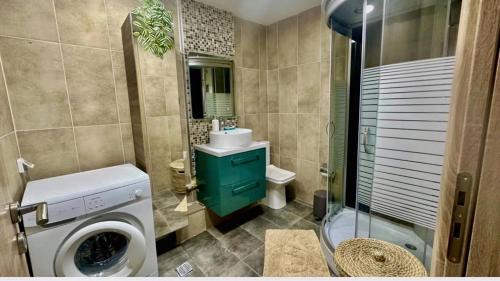 Dafni-Ymittos Apartamento | Acropolis modern apartment with free parking and pet friendly