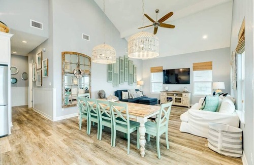 Surfside Beach Casa | Across from Jetty Park and Best Ship Watching!