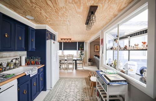 Lower Township Casa | Across the street from the beach!