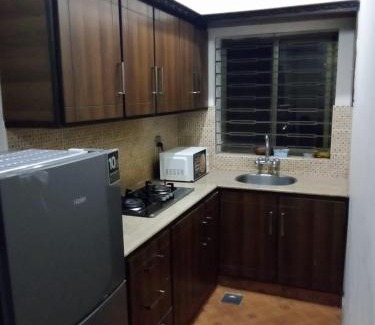 Bahria Town Apartamento | Active - Bahria Town - Independent Beautiful 10 marla Portion near Talwar chouk