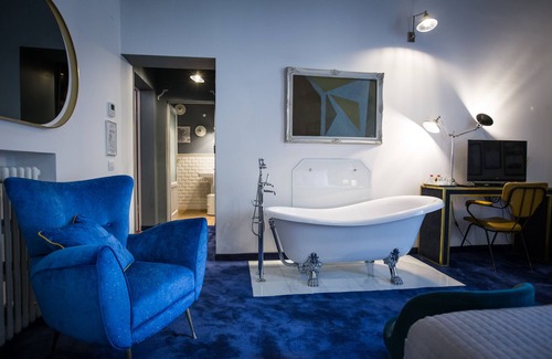 Santo Spirito Cama Y Desayuno | AdAstra Suites