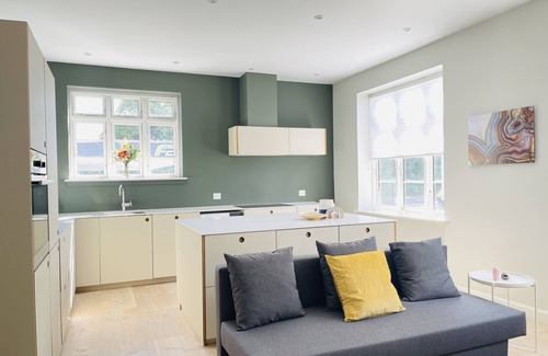 Aalborg Apartamento | aday - 2 bedroom with modern kitchen and free parking