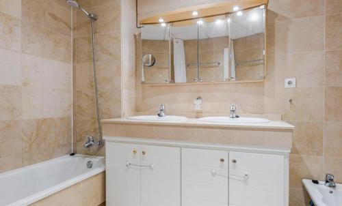 San Pedro de Alcantara Apartamento | ADB4 -City center San Pedro by Roomservices