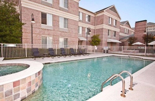 Addison Casa | Addison attractions, near downtown Dallas