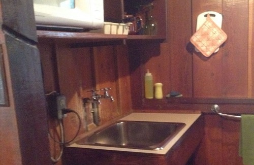 East Kootenay Cabina | Addison's Bungalows