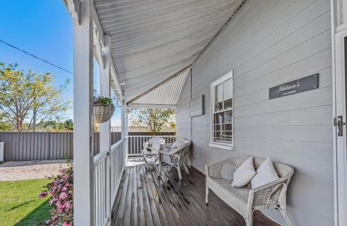 Stanthorpe Casa | Addisons Stanthorpe with hot tub