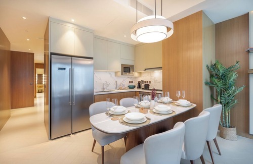 Downtown Dubai Apartamento | Address Residences Dubai Opera - Burj Khalifa City Views 2 & 3-Bedroom Apartment 1 minute walk to Burj Khalifa, Dubai Mall, Dubai Fountain by Heaven Crest