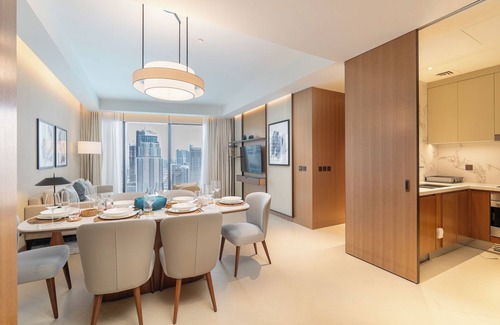Downtown Dubai Apartamento | Address Residences Dubai Opera - Burj Khalifa City Views 2 & 3-Bedroom Apartment 1 minute walk to Burj Khalifa, Dubai Mall, Dubai Fountain by Heaven Crest