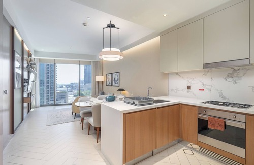 Downtown Dubai Apartamento | Address Residences Dubai Opera - Burj Khalifa City Views 2 & 3-Bedroom Apartment 1 minute walk to Burj Khalifa, Dubai Mall, Dubai Fountain by Heaven Crest
