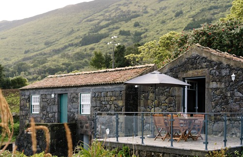 Prainha Casa | Azores tradicional de piedra cabañas con vistas al mar !!